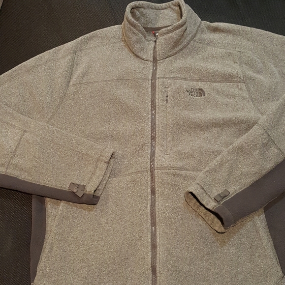 The North Face Grey Fleece Jacket - Picture 2 of 3